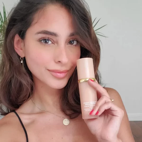 KOEC 4-in-1 Color Changing Foundation for Medium Skin Tones - Image 3