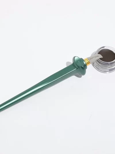 No-Skip Silicone Eyeliner Tool 