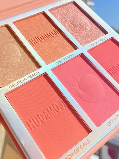 HUDAMOJI 6-Color Blush and Contour Palette – Versatile, High-Performance Color