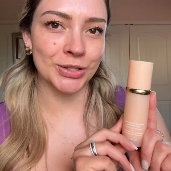KOEC 4-in-1 Color Changing Foundation for Medium Skin Tones - Image 9